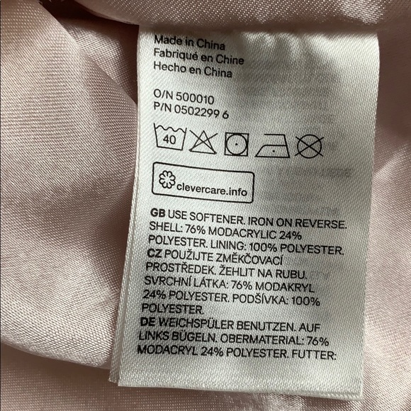 ✨2/$12✨H&M Faux Fur Vest Size 1.5/2 Yrs - Picture 5 of 5